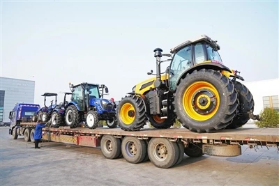 Sadin Holdings Group's Sadin tractors, Lapuda loaders, excavators, excavator ...